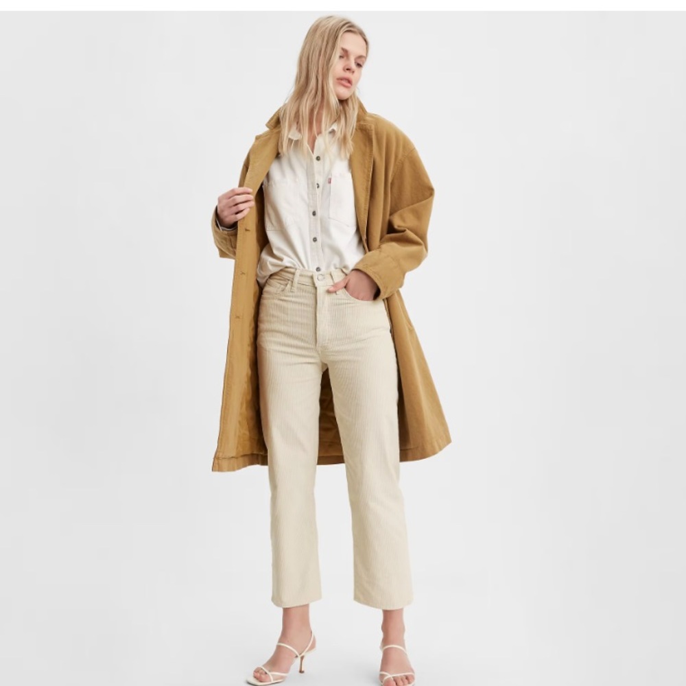 Levi’s Ribcage Straight Ankle Corduroy Pants